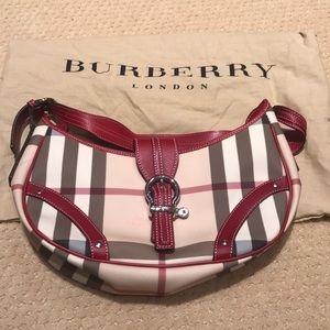Burberry purse